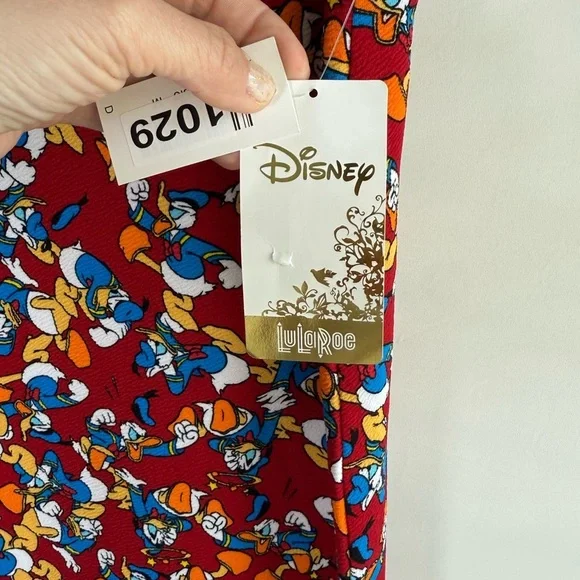 Disney Lularoe Donald Duck Skirt • NWT • Women’s medium - Picture 2 of 6